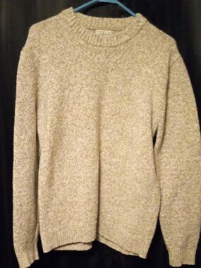 LL Bean 100% Lambs Wool  Sweater Mens Size L Tall biege excellent condition